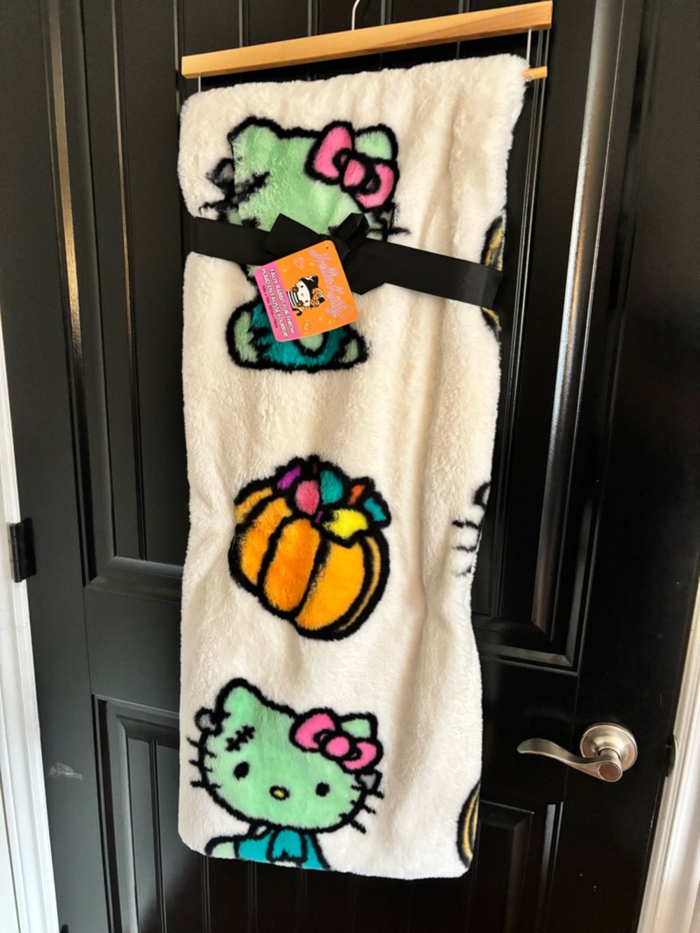 Hello Kitty Frankie Faux Fur Throw - White, Black, Teal & Mint Accents